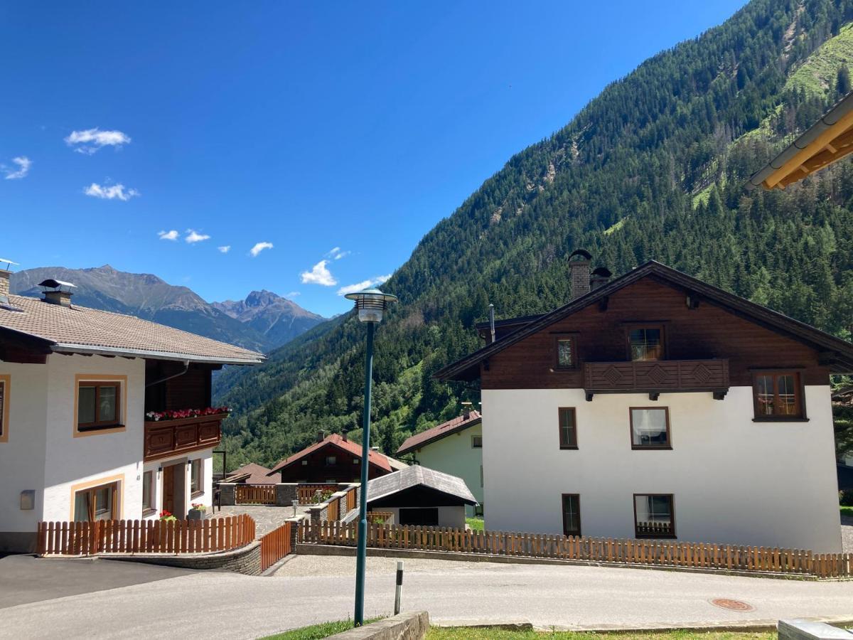 Ferienwohnung Haus Waldblick Hopfgarten in Defereggen Exterior foto