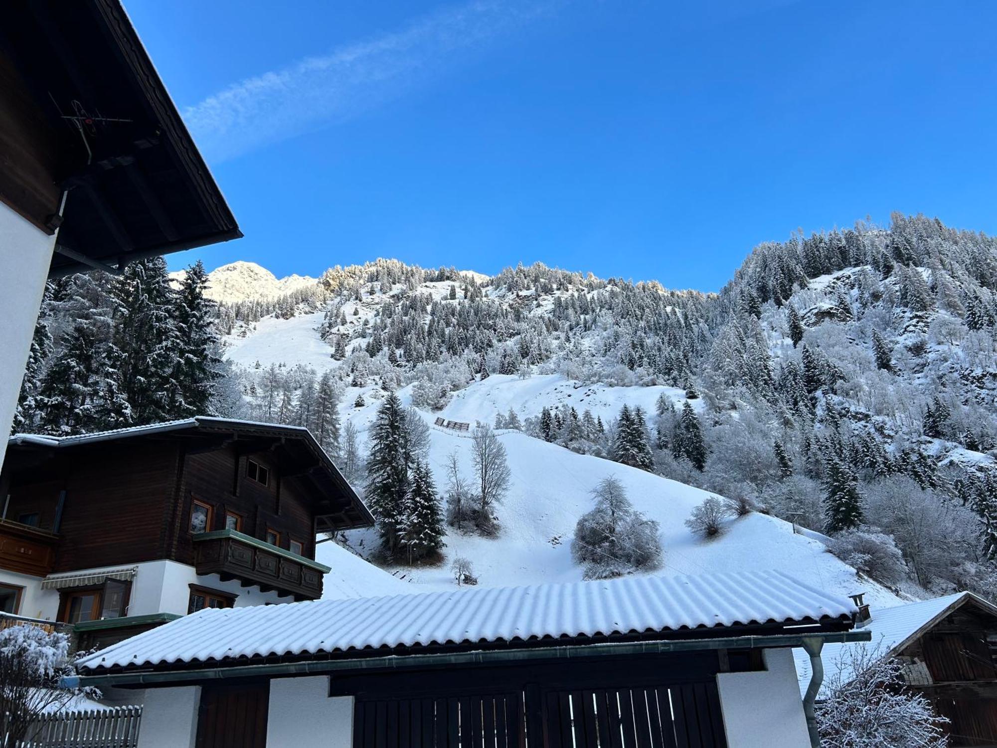 Ferienwohnung Haus Waldblick Hopfgarten in Defereggen Exterior foto