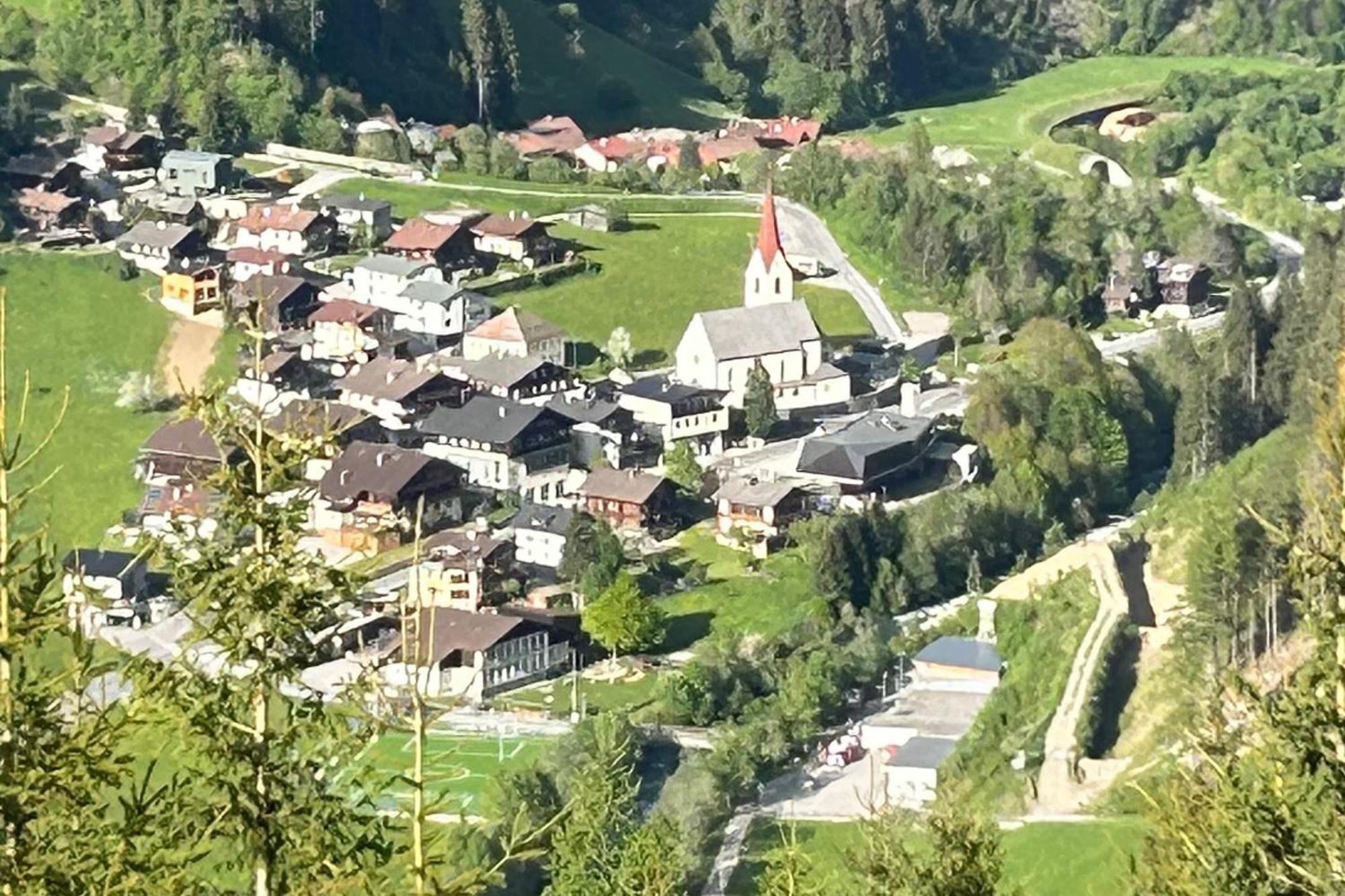 Ferienwohnung Haus Waldblick Hopfgarten in Defereggen Exterior foto